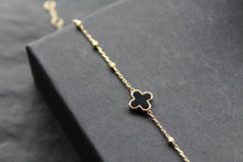 Load image into Gallery viewer, 9ct Gold Onyx 'Vintage' Flower/Clover Bracelet