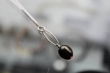 Load image into Gallery viewer, Black Pearl Drop Necklace