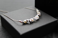 Load image into Gallery viewer, Button Pearl Twist Necklace