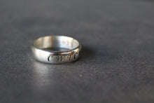 Load image into Gallery viewer, Cwtch Silver Ring