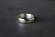 Load image into Gallery viewer, Cwtch Silver Ring