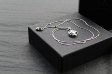 Load image into Gallery viewer, Deco Style Emerald Green Oval Necklace