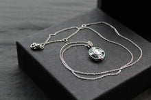 Load image into Gallery viewer, Deco Style Emerald Green Oval Necklace