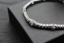 Load image into Gallery viewer, Diamonfire Oval and Round Zirconia Bracelet