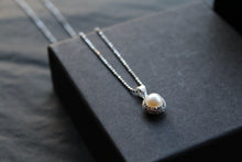 Load image into Gallery viewer, Freshwater Pearl & CZ Crystal Necklace