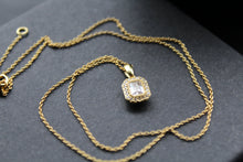 Load image into Gallery viewer, Dainty Deco Style Pendant and chain