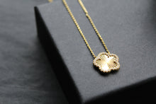 Load image into Gallery viewer, Gold Vermeil Vintage Flower Necklace
