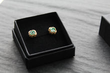 Load image into Gallery viewer, Gold Vermeil 'New' Vintage Clover Emerald Earrings