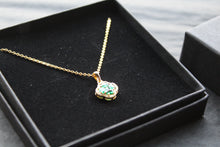 Load image into Gallery viewer, Gold Vermeil 'New' Vintage Clover Emerald Necklace