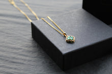 Load image into Gallery viewer, Gold Vermeil 'New' Vintage Clover Emerald Necklace