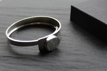 Load image into Gallery viewer, Hammered Spring Cuff