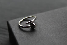 Load image into Gallery viewer, Nail Head Sterling Silver Ring