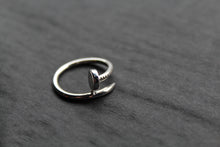 Load image into Gallery viewer, Nail Head Sterling Silver Ring