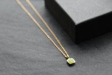 Load image into Gallery viewer, Olive Quartz Necklace with Diamond Tag