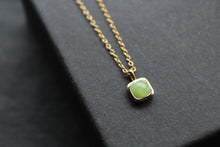 Load image into Gallery viewer, Olive Quartz Necklace with Diamond Tag
