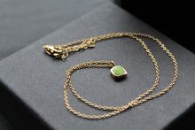 Load image into Gallery viewer, Olive Quartz Necklace with Diamond Tag