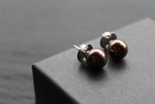 Load image into Gallery viewer, Peacock Pearl Studs