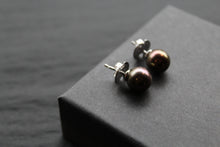 Load image into Gallery viewer, Peacock Pearl Studs
