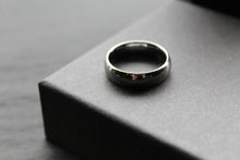 Load image into Gallery viewer, Polished Tungsten Carbide Ring