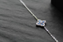 Load image into Gallery viewer, Sapphire CZ Classic Clover Bracelet