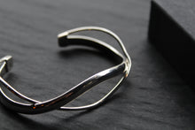 Load image into Gallery viewer, Silver Smile Cuff