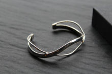 Load image into Gallery viewer, Silver Smile Cuff