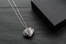 Load image into Gallery viewer, Small Angel Wing Locket