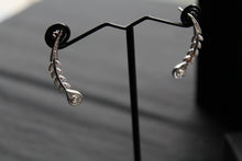 Load image into Gallery viewer, Victorian Style Peacock Feather Clear Cubic Zirconia Earrings