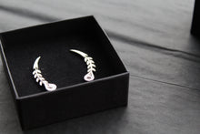 Load image into Gallery viewer, Victorian Style Peacock Feather Clear Cubic Zirconia Earrings