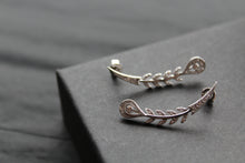 Load image into Gallery viewer, Victorian Style Peacock Feather Clear Cubic Zirconia Earrings