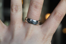 Load image into Gallery viewer, Welsh Silver Love Ring