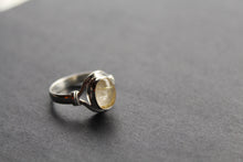 Load image into Gallery viewer, Golden Rutile Quartz Small Oval Ring