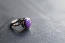 Load image into Gallery viewer, Mohave Purple Turquoise Ring