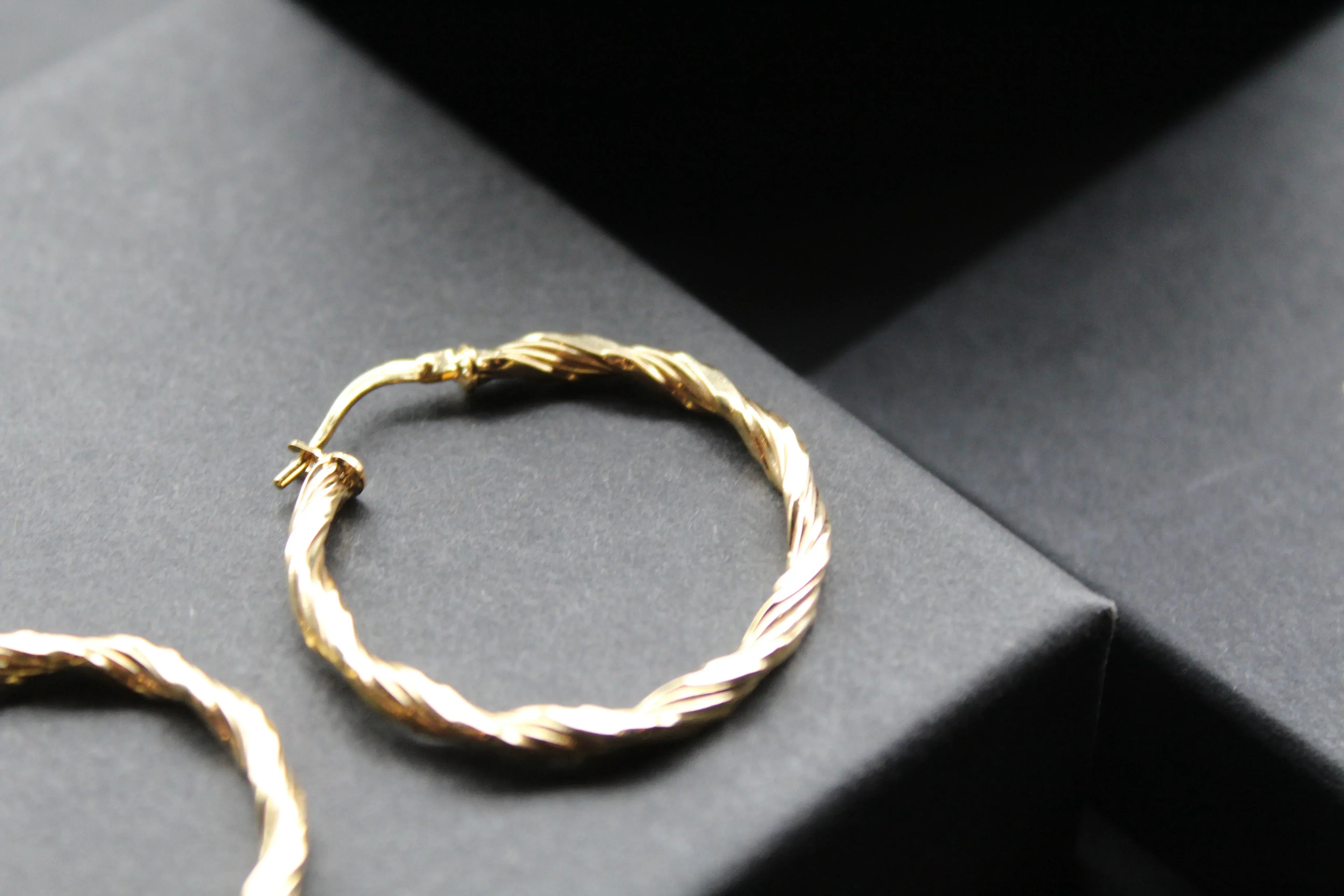 9ct Gold 30mm Twist Creole Hoops - Swax Jewellery Barmouth