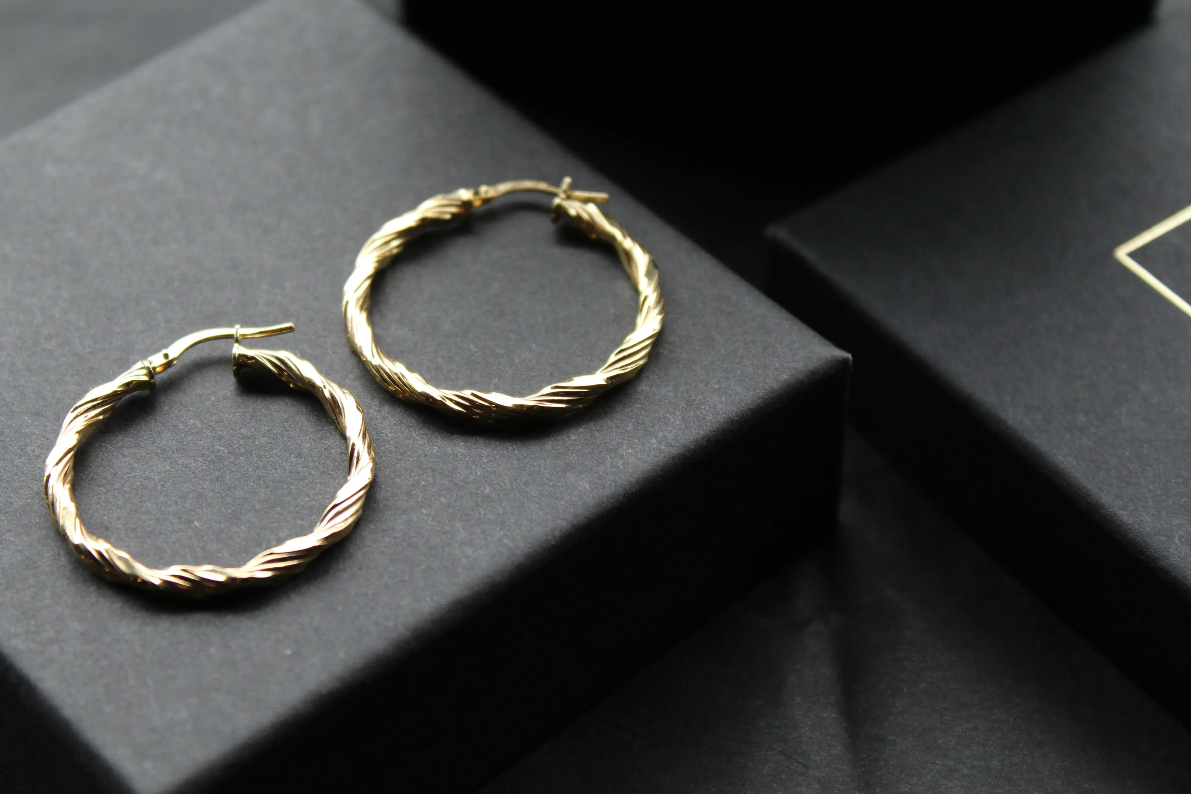 9ct Gold 30mm Twist Creole Hoops - Swax Jewellery Barmouth