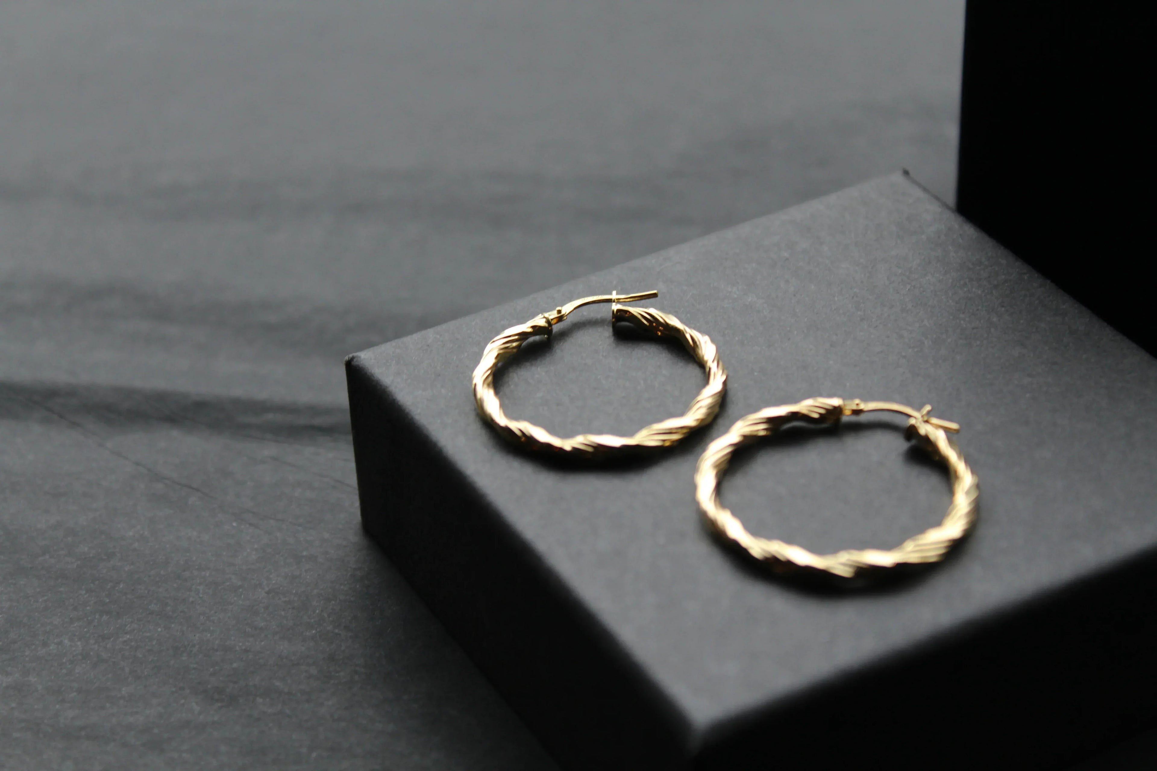 9ct Gold 30mm Twist Creole Hoops - Swax Jewellery Barmouth