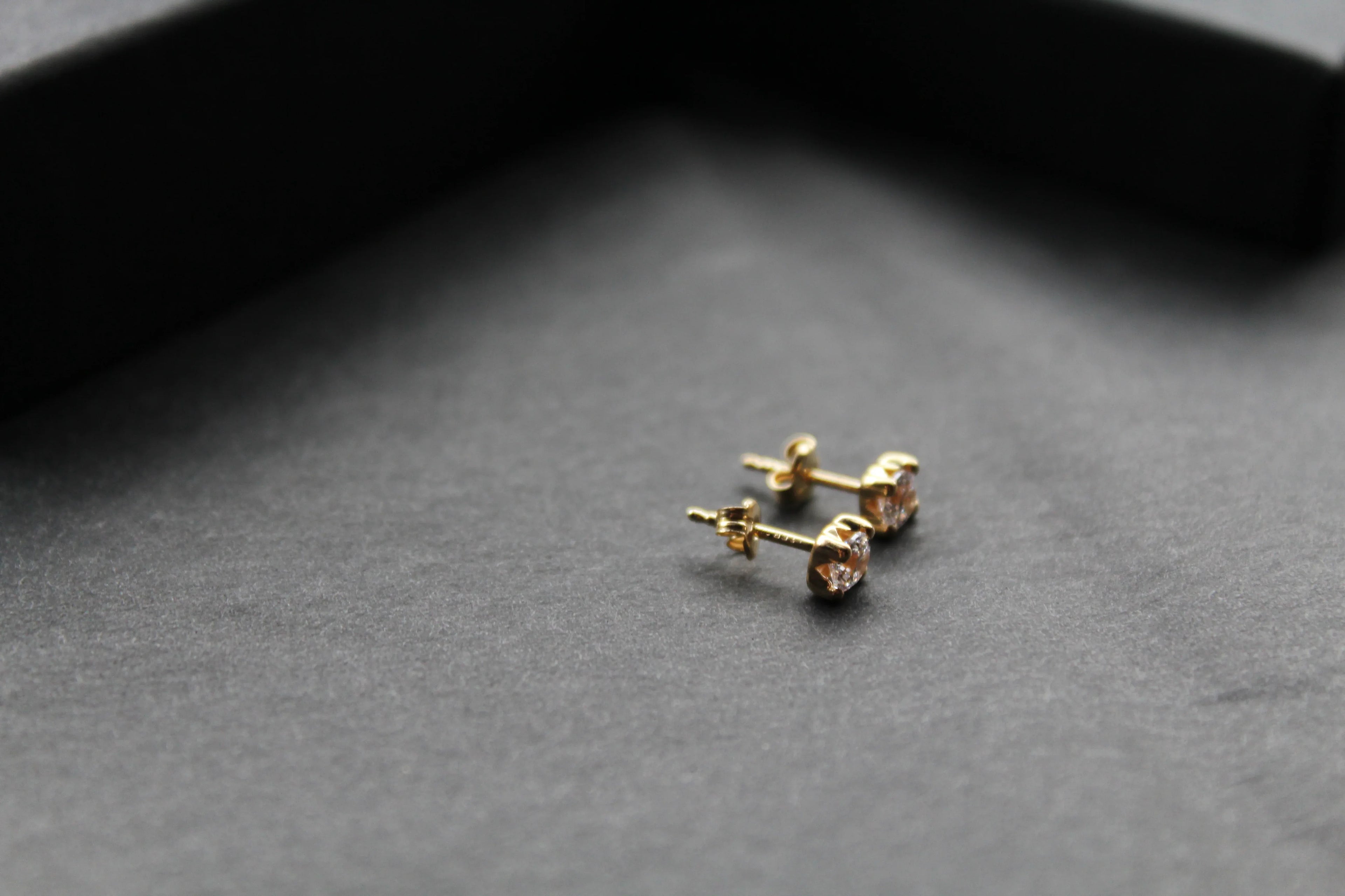 9ct Gold Clear CZ Studs - Swax Jewellery Barmouth