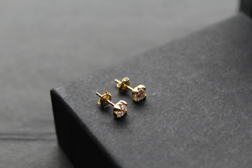 9ct Gold Clear CZ Studs - Swax Jewellery Barmouth