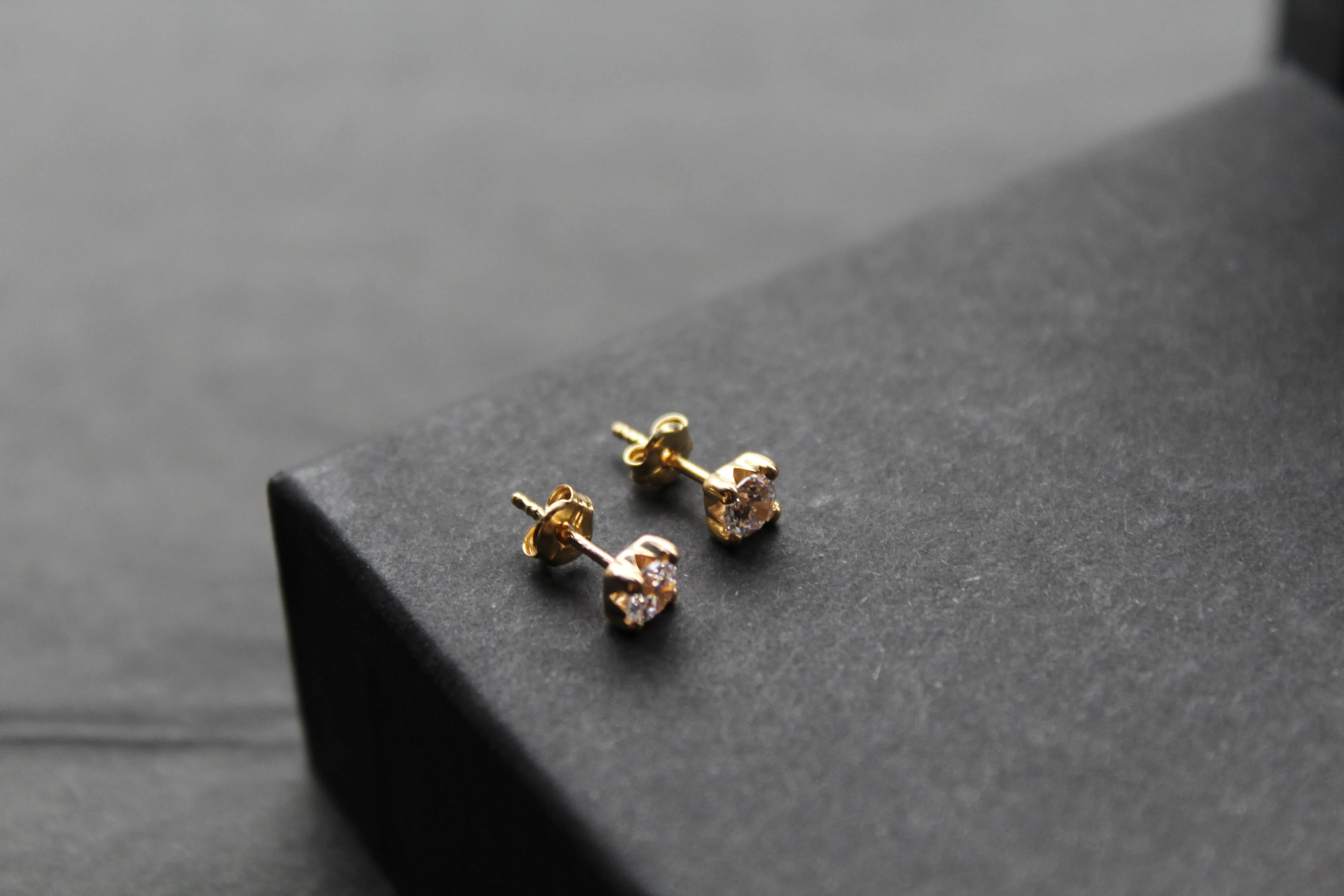 9ct Gold Clear CZ Studs - Swax Jewellery Barmouth