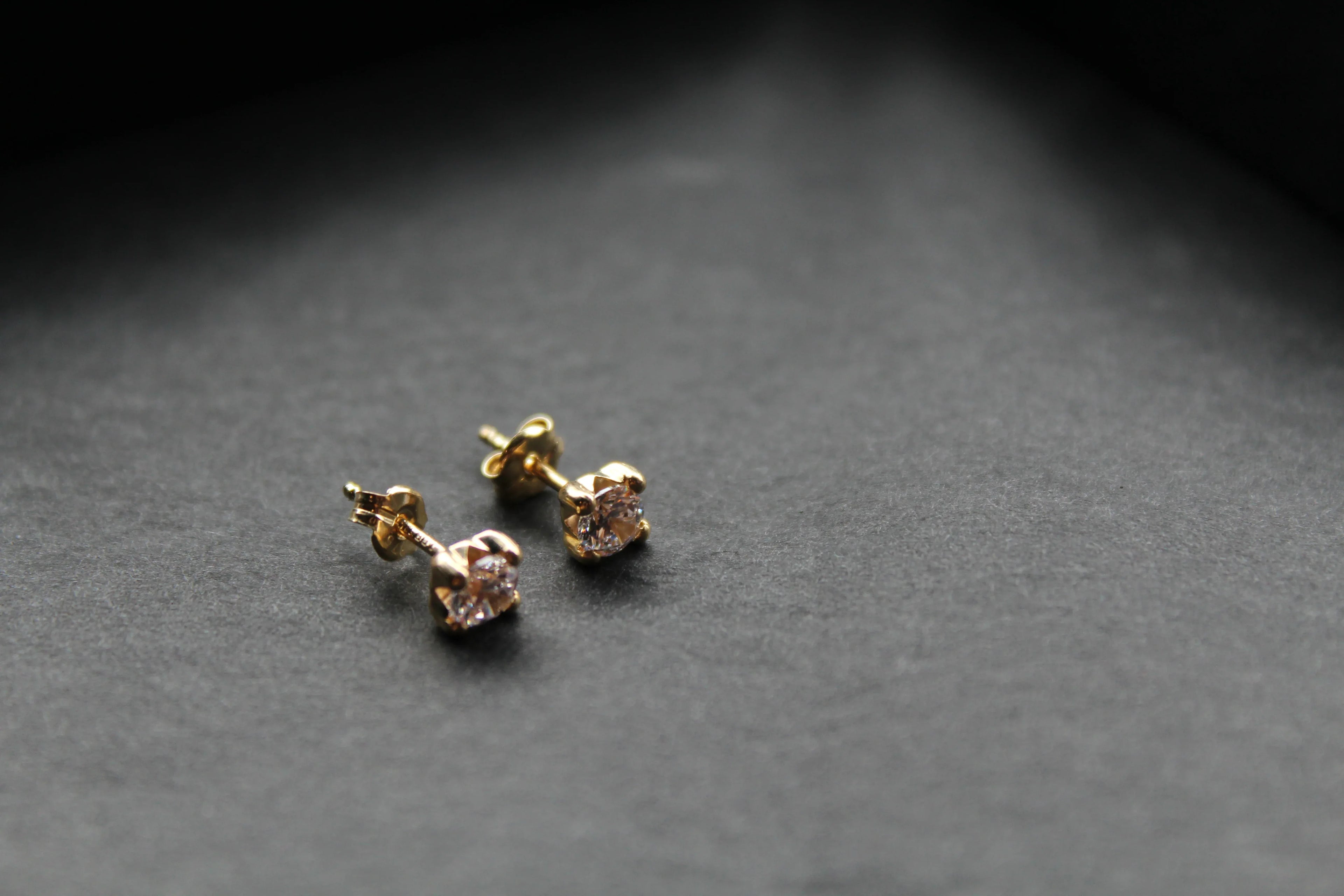9ct Gold Clear CZ Studs - Swax Jewellery Barmouth