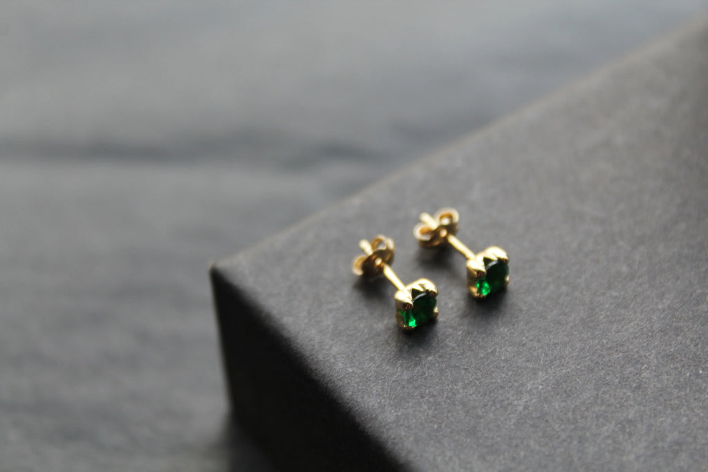 9ct Gold Emerald Green CZ Stud - Swax Jewellery Barmouth