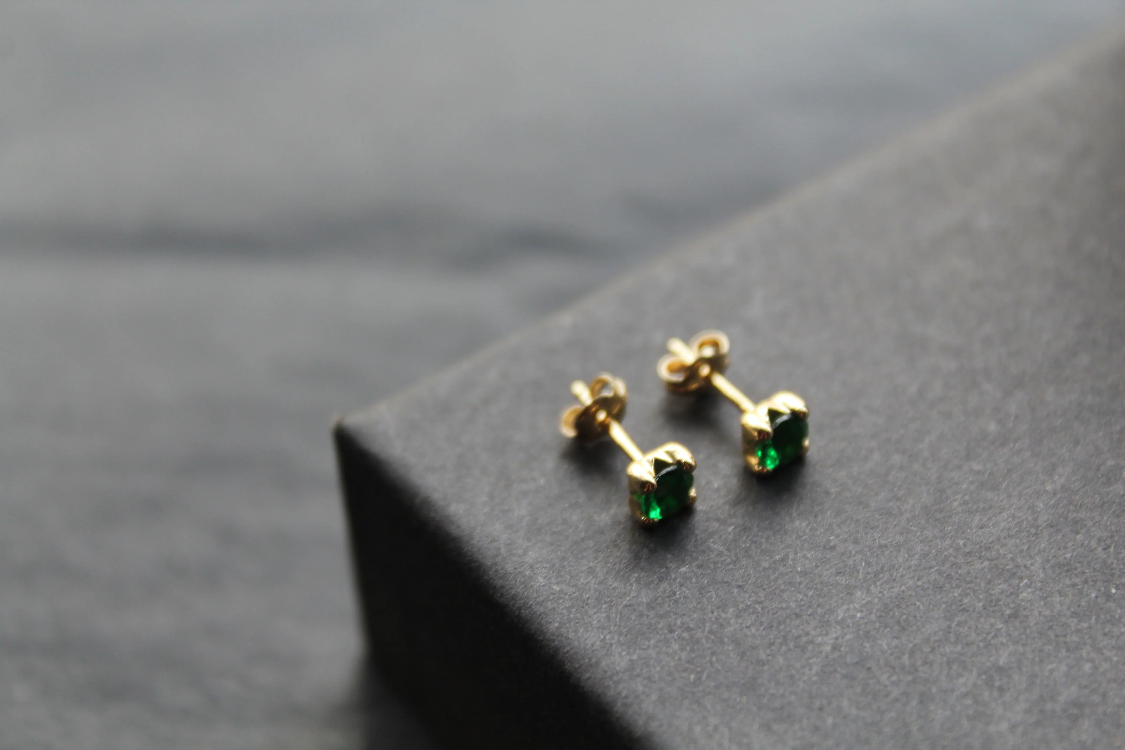 9ct Gold Emerald Green CZ Stud - Swax Jewellery Barmouth