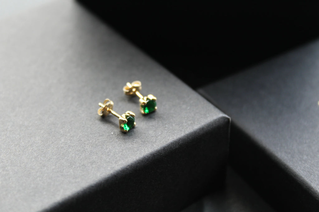 9ct Gold Emerald Green CZ Stud - Swax Jewellery Barmouth