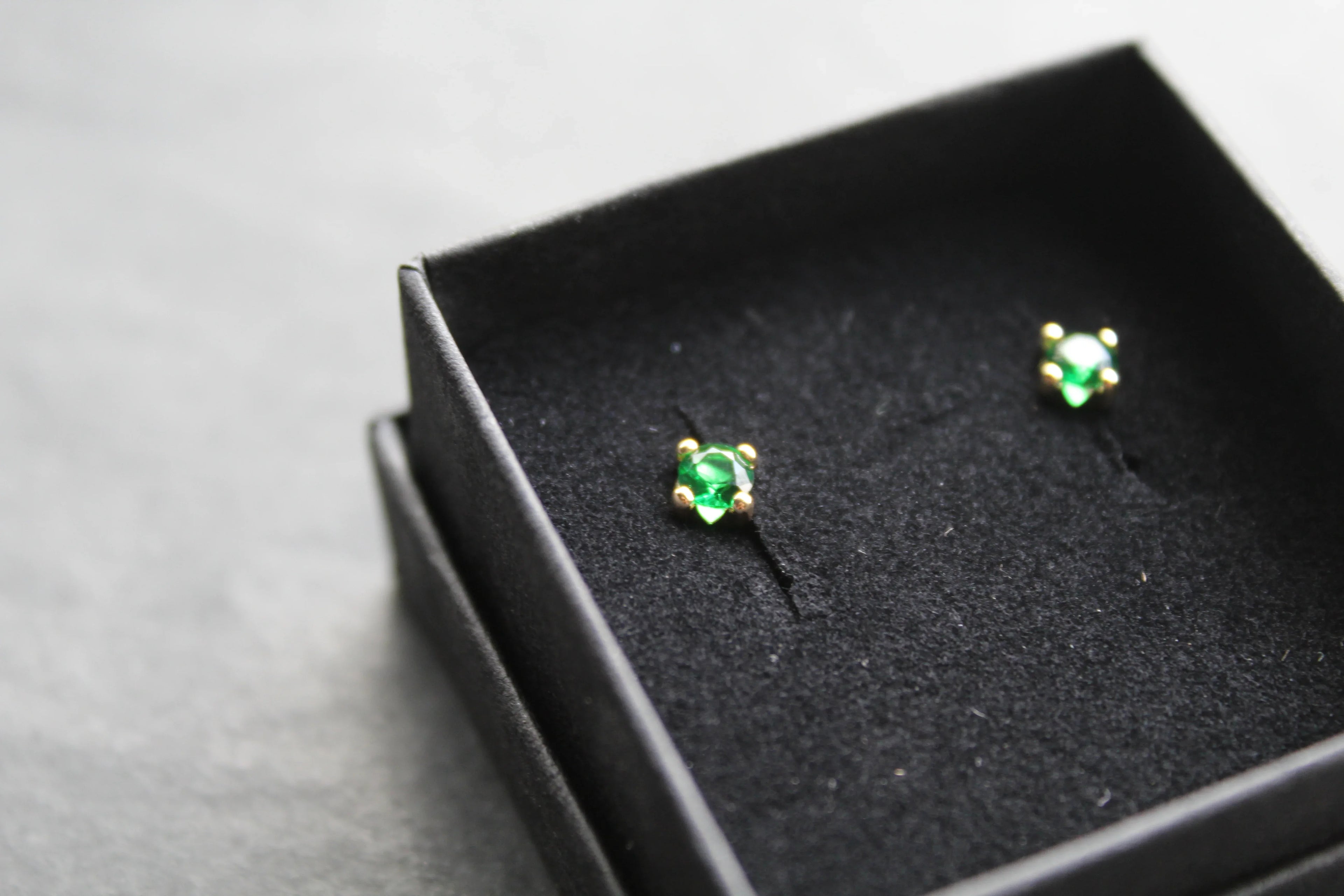 9ct Gold Emerald Green CZ Stud - Swax Jewellery Barmouth