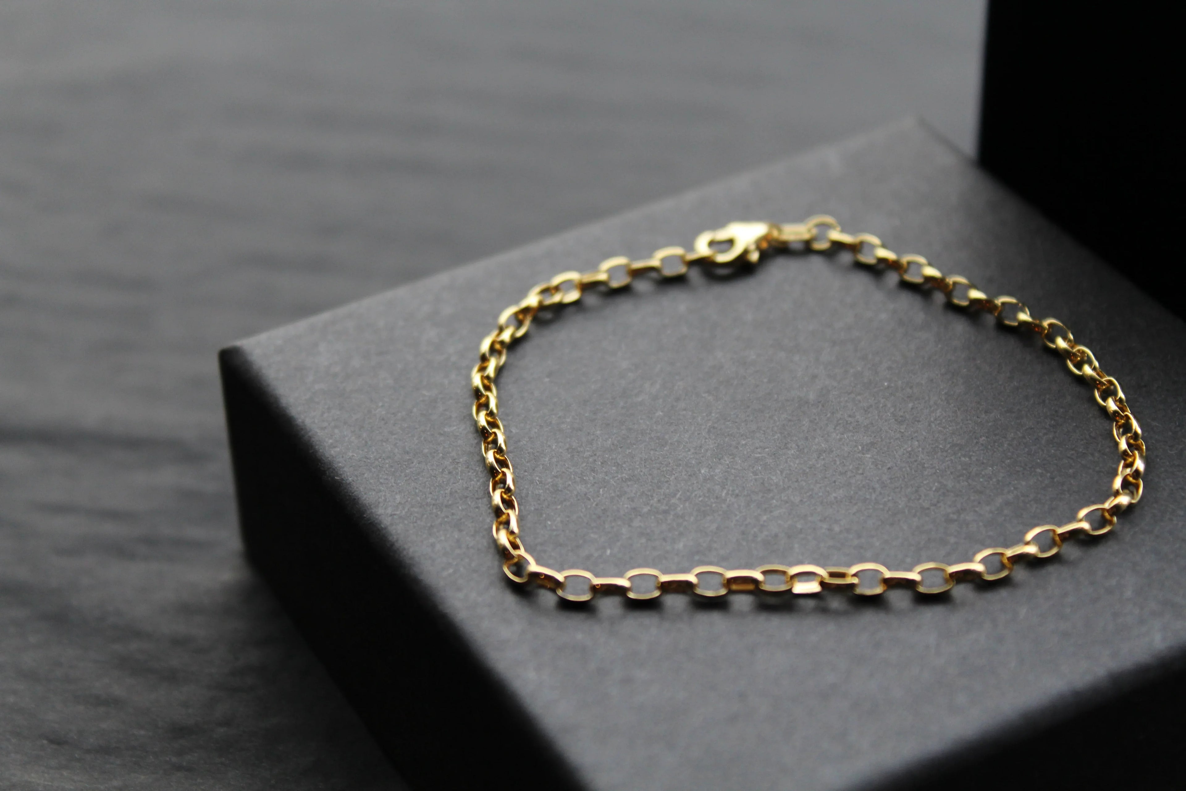 9ct Gold Hollow Oval Belcher Chain Bracelet - Swax Jewellery Barmouth