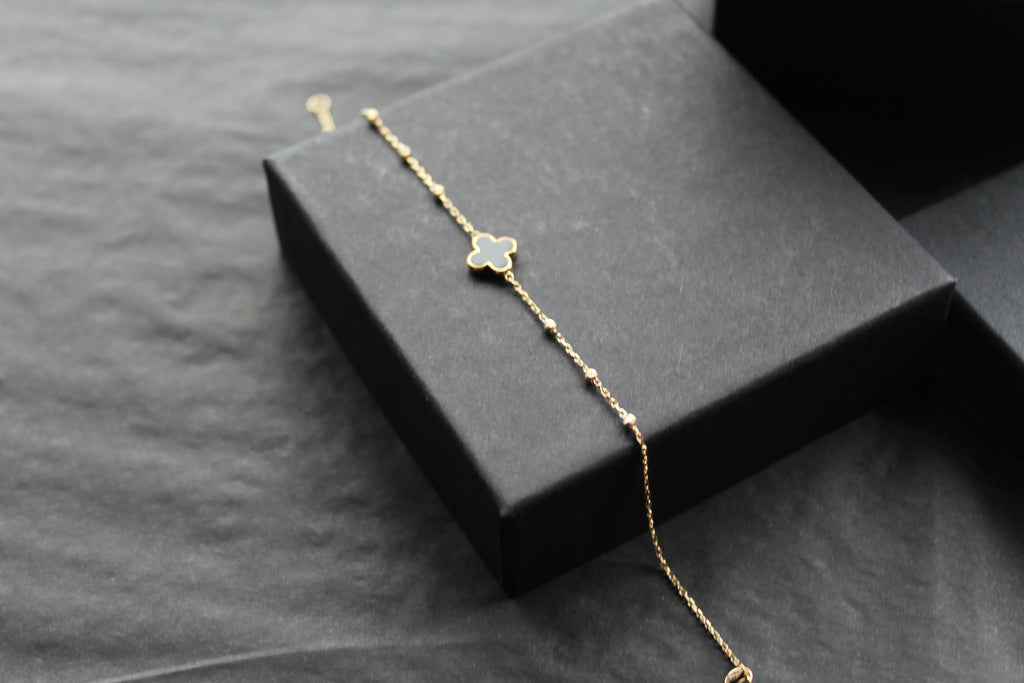 9ct Gold Onyx 'Vintage' Flower/Clover Bracelet - Swax Jewellery Barmouth
