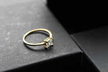 Load image into Gallery viewer, 9ct Gold Rectangle Solitaire Ring
