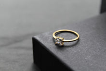 Load image into Gallery viewer, 9ct Gold Rectangle Solitaire Ring
