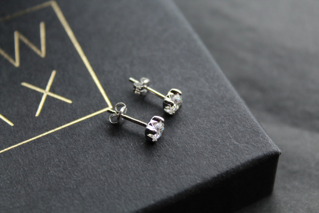 9ct White Gold Cubic Zirconia Studs - Swax Jewellery Barmouth