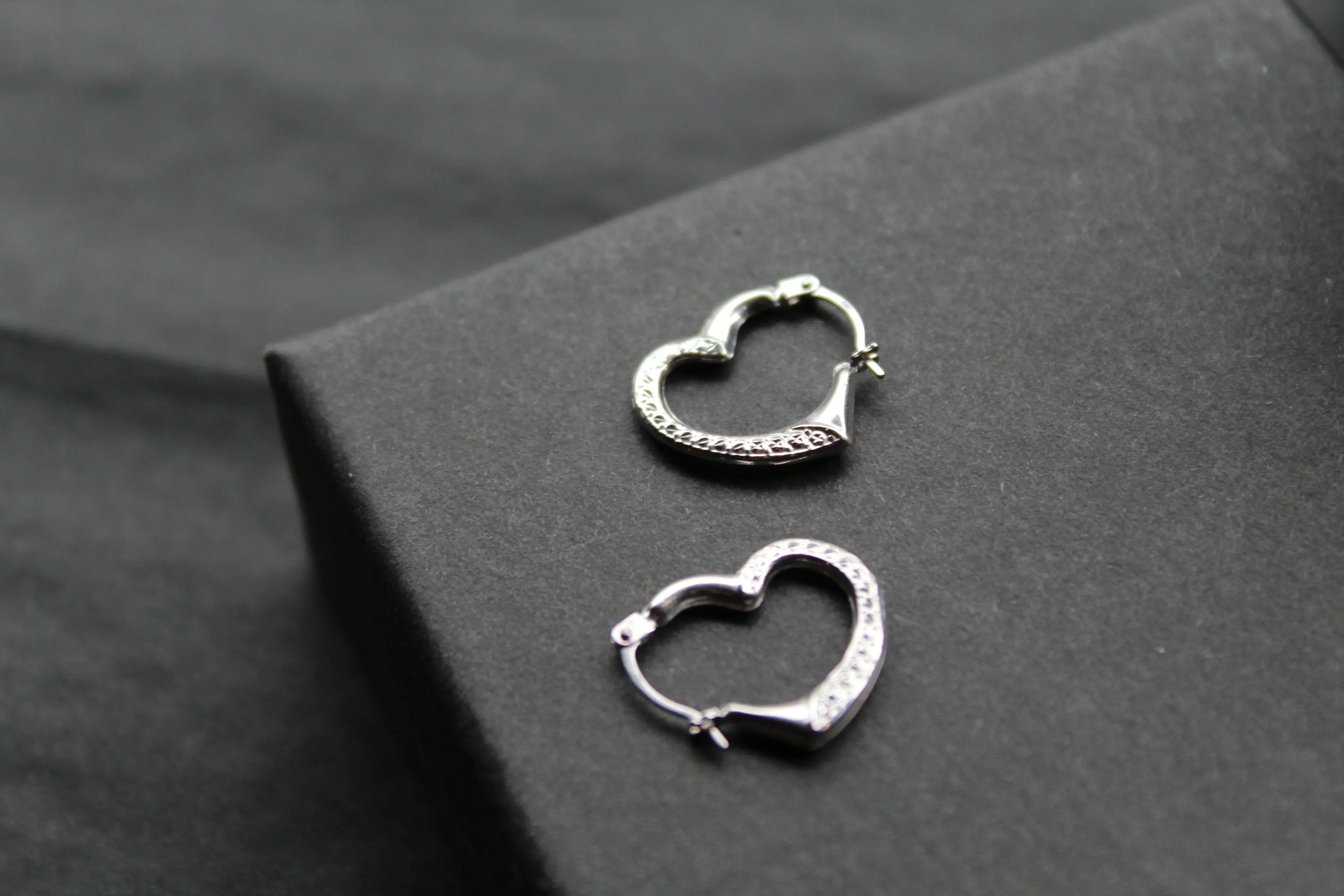 9ct White Gold Heart Hoops - Swax Jewellery Barmouth